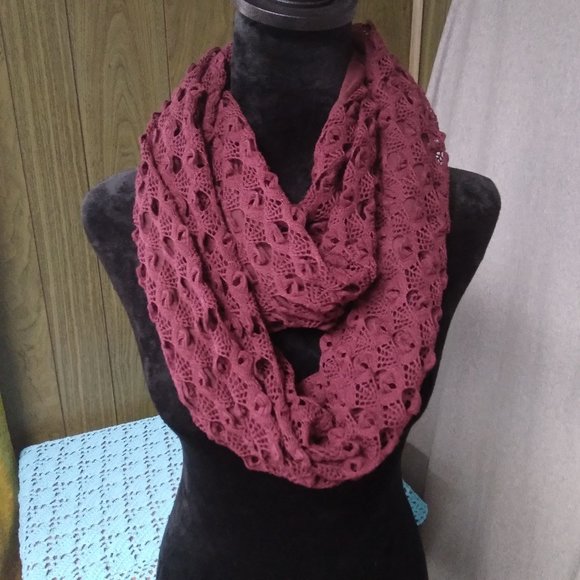 Cato Infinity Scarf - Picture 1 of 15